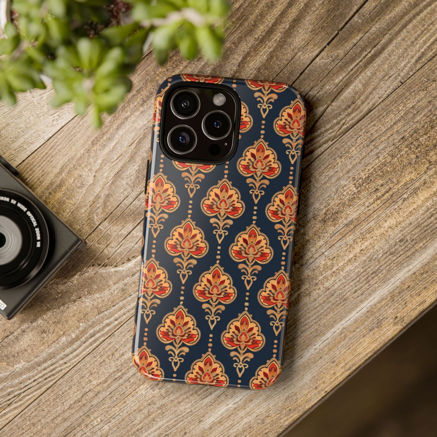 Gold on Green Thailand classic motif Iphone