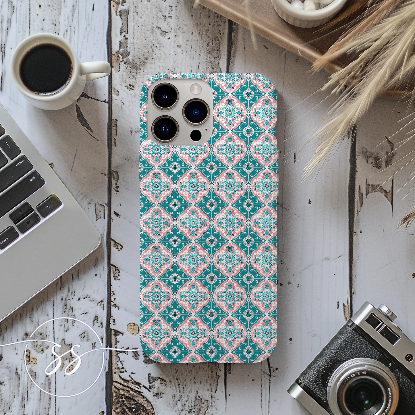 Light traditionnal Pink on Green pattern for Galaxy